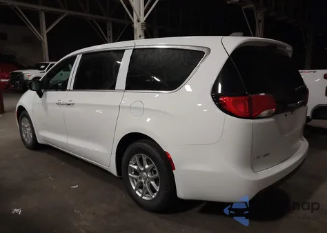 2026 Chrysler Voyager Lx z USA, uszkodzony, nr VIN 2C4RC1CG2TR185028